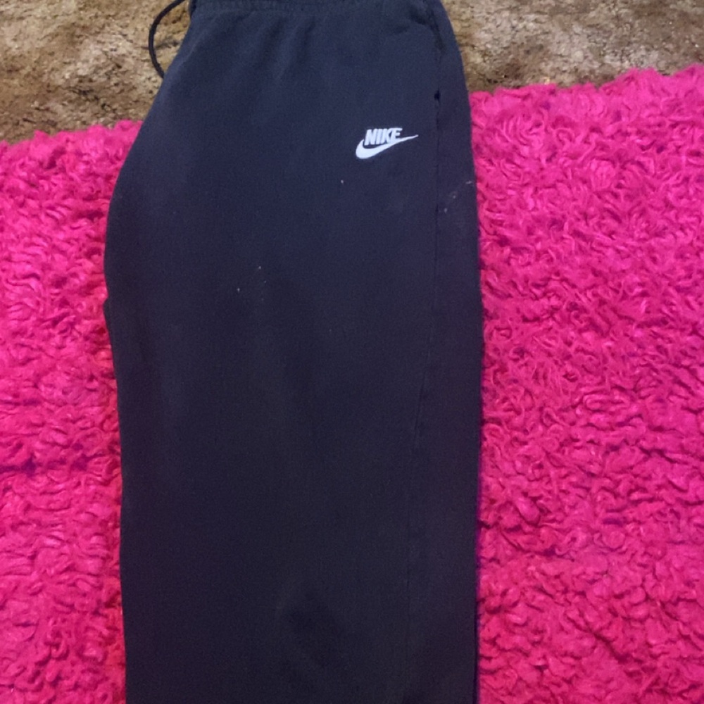 Nike Black Sweatpants Comfortable Athletic Wear